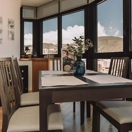 Appartement In The Heart Of Cruz, Parking, Netflix, Aircon