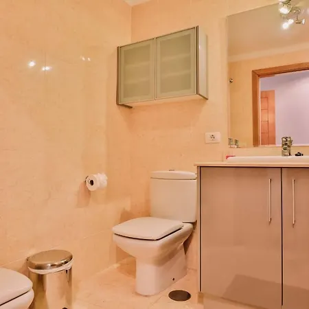 In The Heart Of Cruz, Parking, Netflix, Aircon *