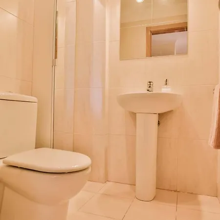 In The Heart Of Cruz, Parking, Netflix, Aircon Santa Cruz de Tenerife
